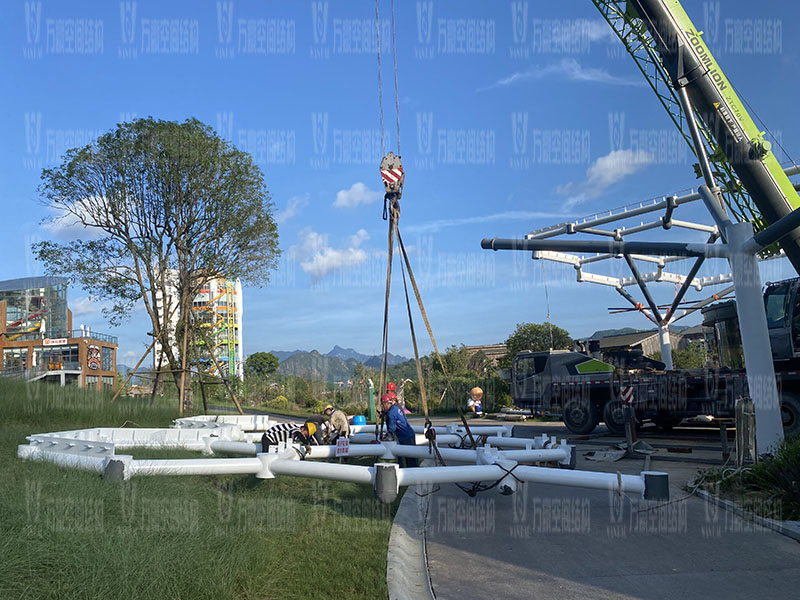 樂清鐵定溜溜樂園膜結構工程商業街網殼吊裝中