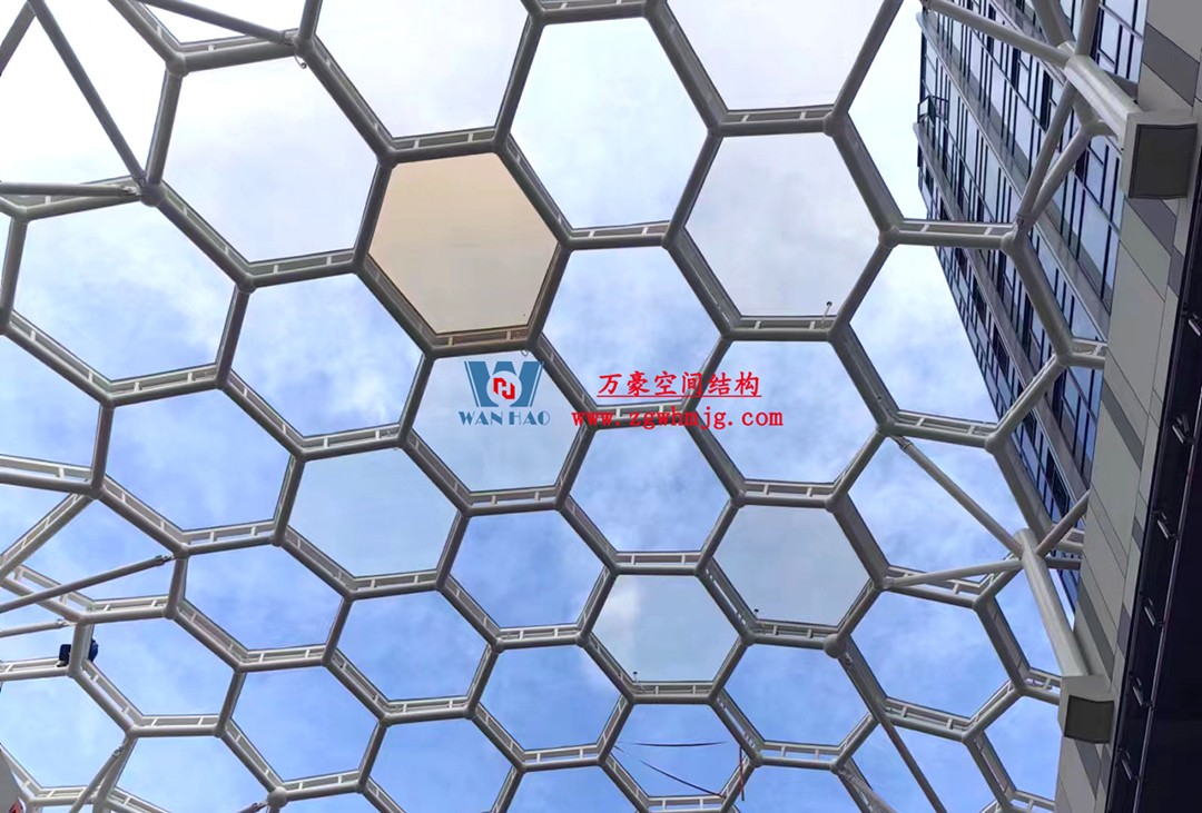 已完工,這個ETFE氣枕商業天幕閃亮登場! 已完工,這個ETFE氣枕商業天幕閃亮登場!