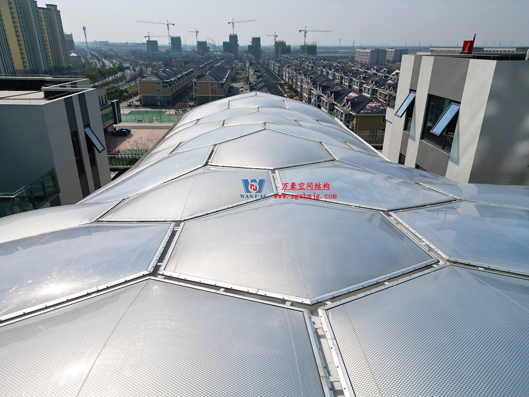 已完工,這個ETFE氣枕商業天幕閃亮登場! 已完工,這個ETFE氣枕商業天幕閃亮登場!