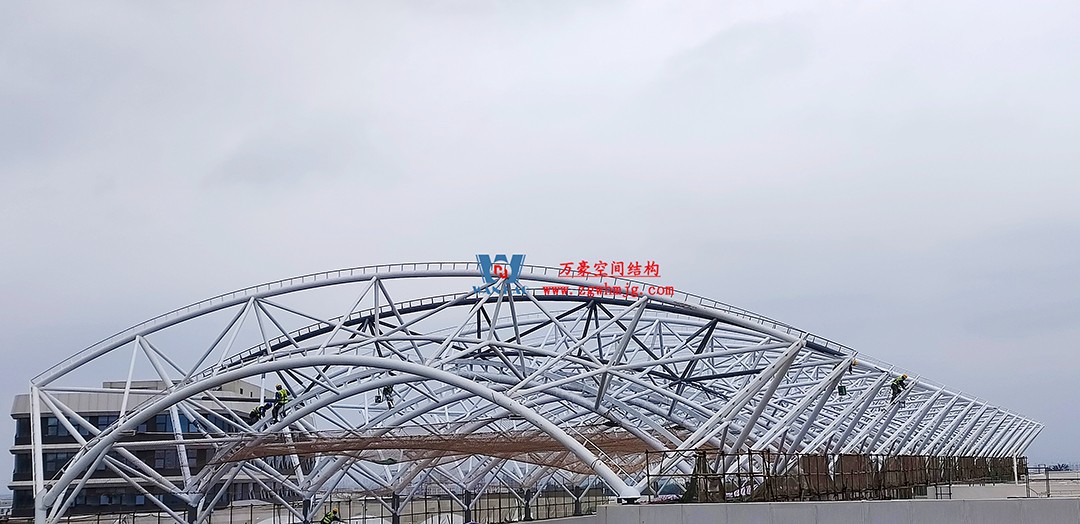 施工加速，這個PTFE膜結(jié)構(gòu)天幕即將完工！