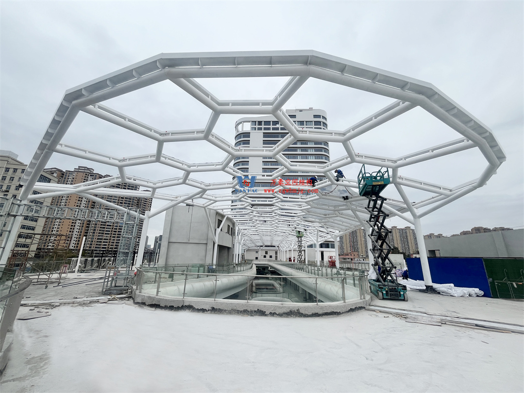 茂名總匯天街ETFE氣枕商業天幕，打造光影藝術“場景”