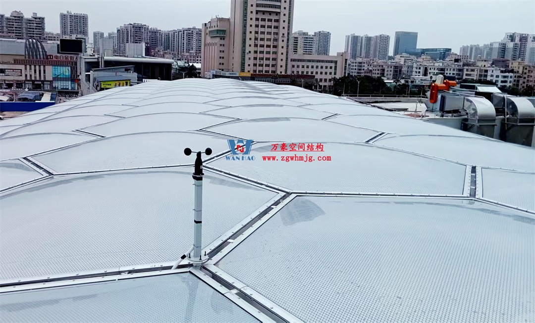 茂名總匯天街ETFE氣枕商業天幕，打造光影藝術“場景”