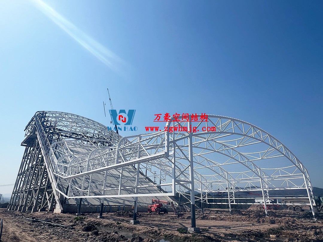 馭風(fēng)逐沙，織就賽道美學(xué)——比亞迪紹興嵊州賽車場干拔沙坡觀景平臺鋼膜結(jié)構(gòu)