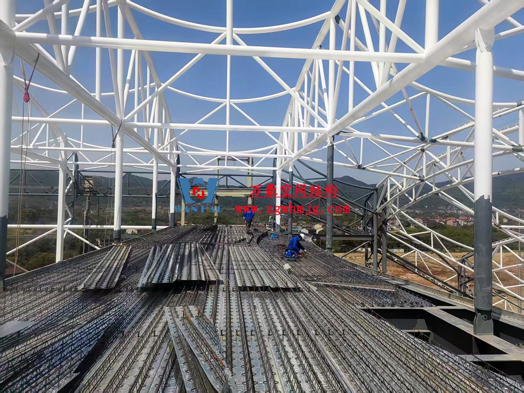 比亞迪紹興嵊州賽車場干拔沙坡觀景平臺PTFE鋼膜結構