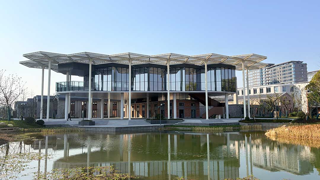 ETFE膜結構倒傘核心優勢在哪里？