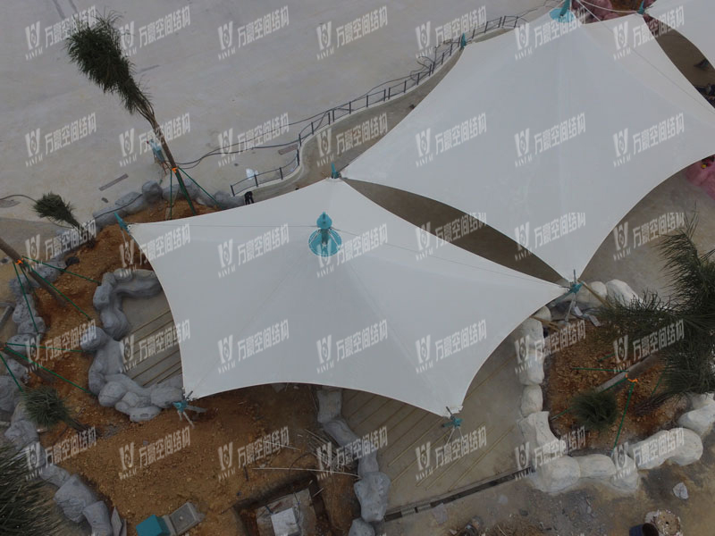 海闊天空水世界膜結構